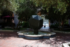 Caltech polyhedron cube fountain